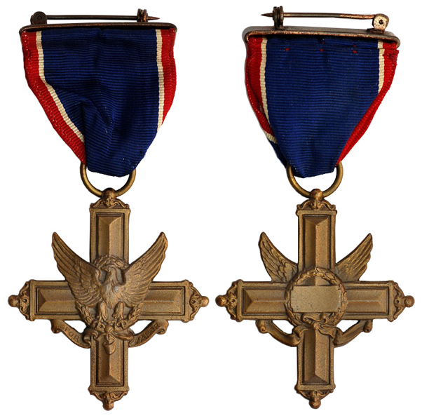 США Крест За отличную службу (бронза, 43 Х 48 мм), цена 12-15 долларов