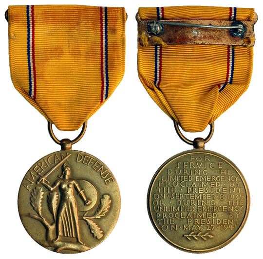 США Медаль За службу по защите Америки (бронза, диаметр 32 мм), цена 3-4 доллара